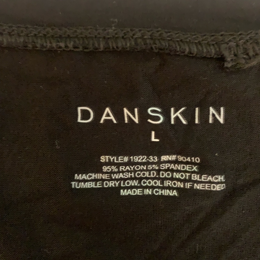 Danskin s/s top NWT - Picture 4 of 4